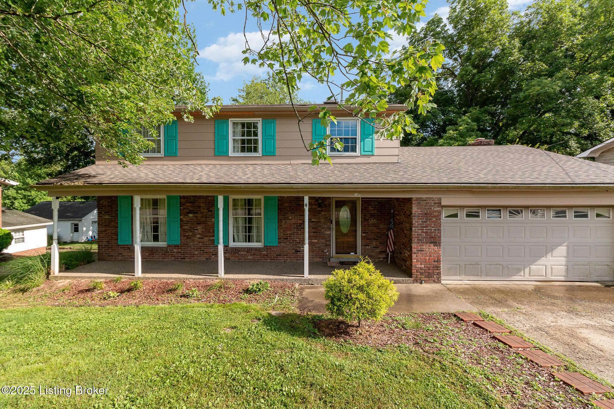 3712 Whitehall Ct, Louisville, KY 40272