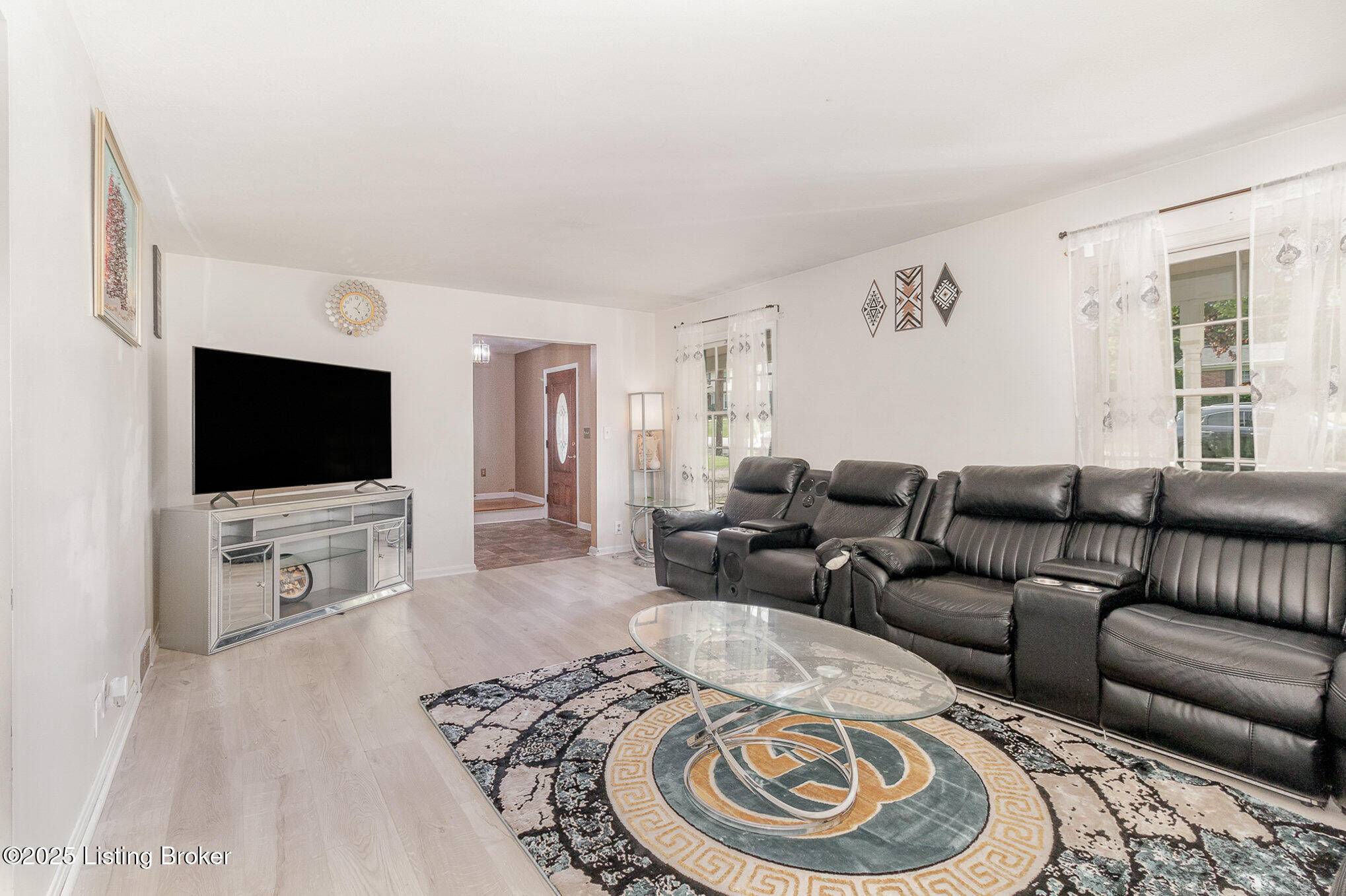 Louisville, KY 40272,3712 Whitehall Ct