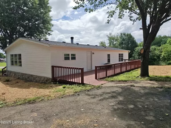 Vine Grove, KY 40175,210 Whispering Ct