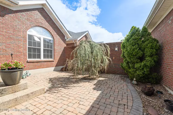 New Albany, IN 47150,3105 Arbor Ridge Ln