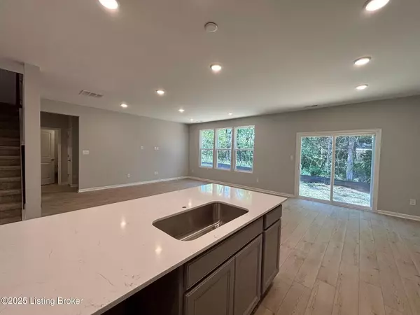 Louisville, KY 40245,16808 Aiken Ridge Cir