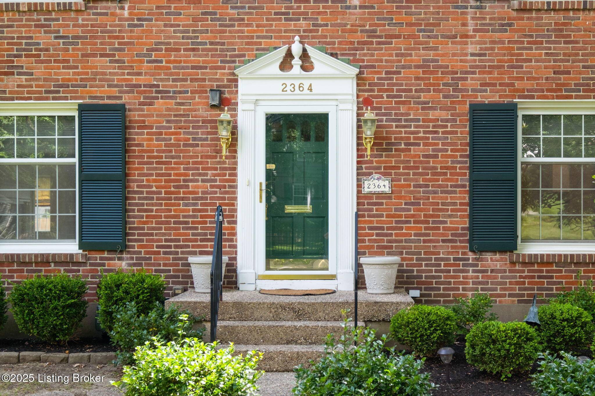 Louisville, KY 40205,2364 Ashwood Dr