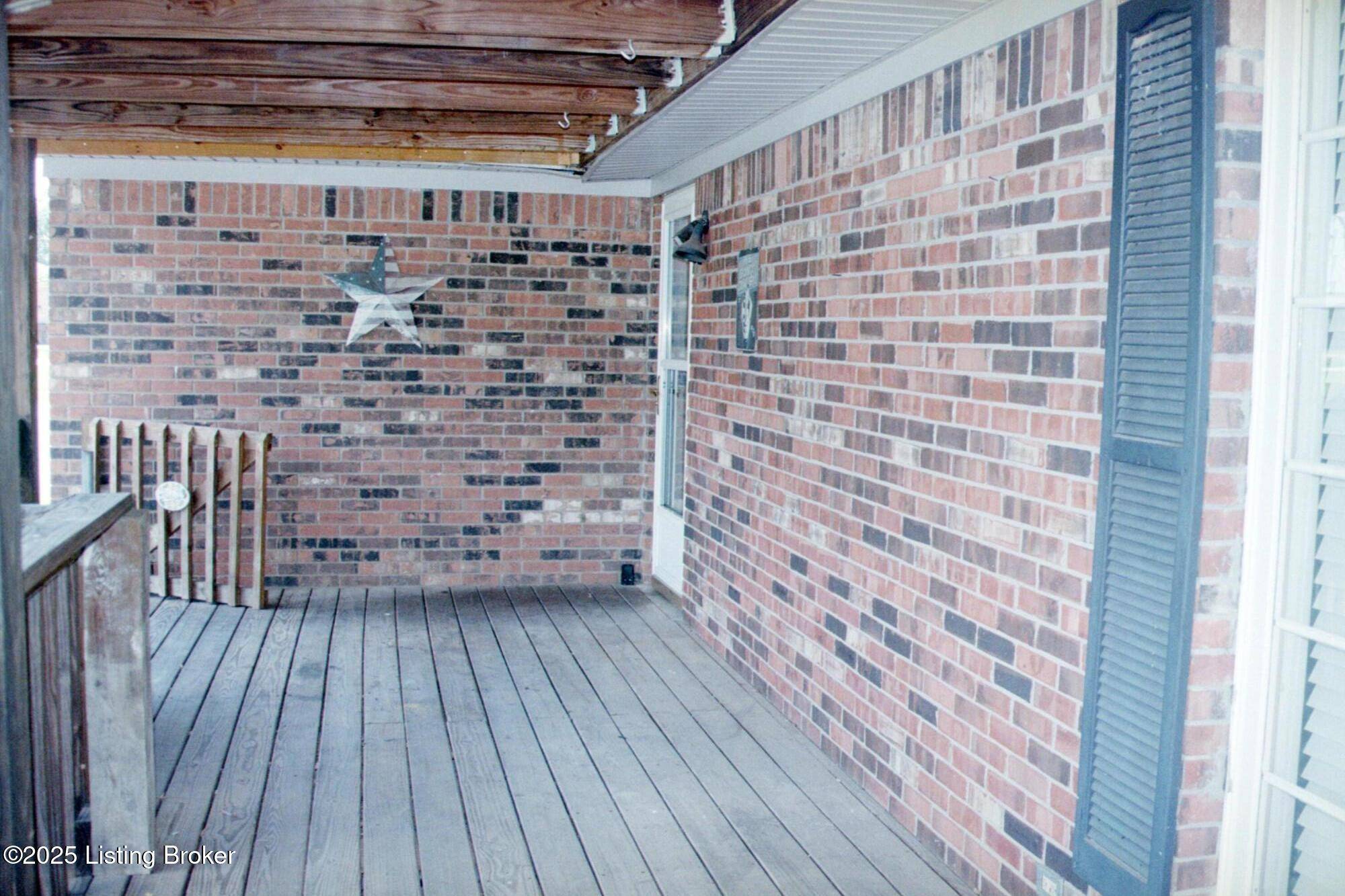 Shepherdsville, KY 40165,310 Minnie Ln