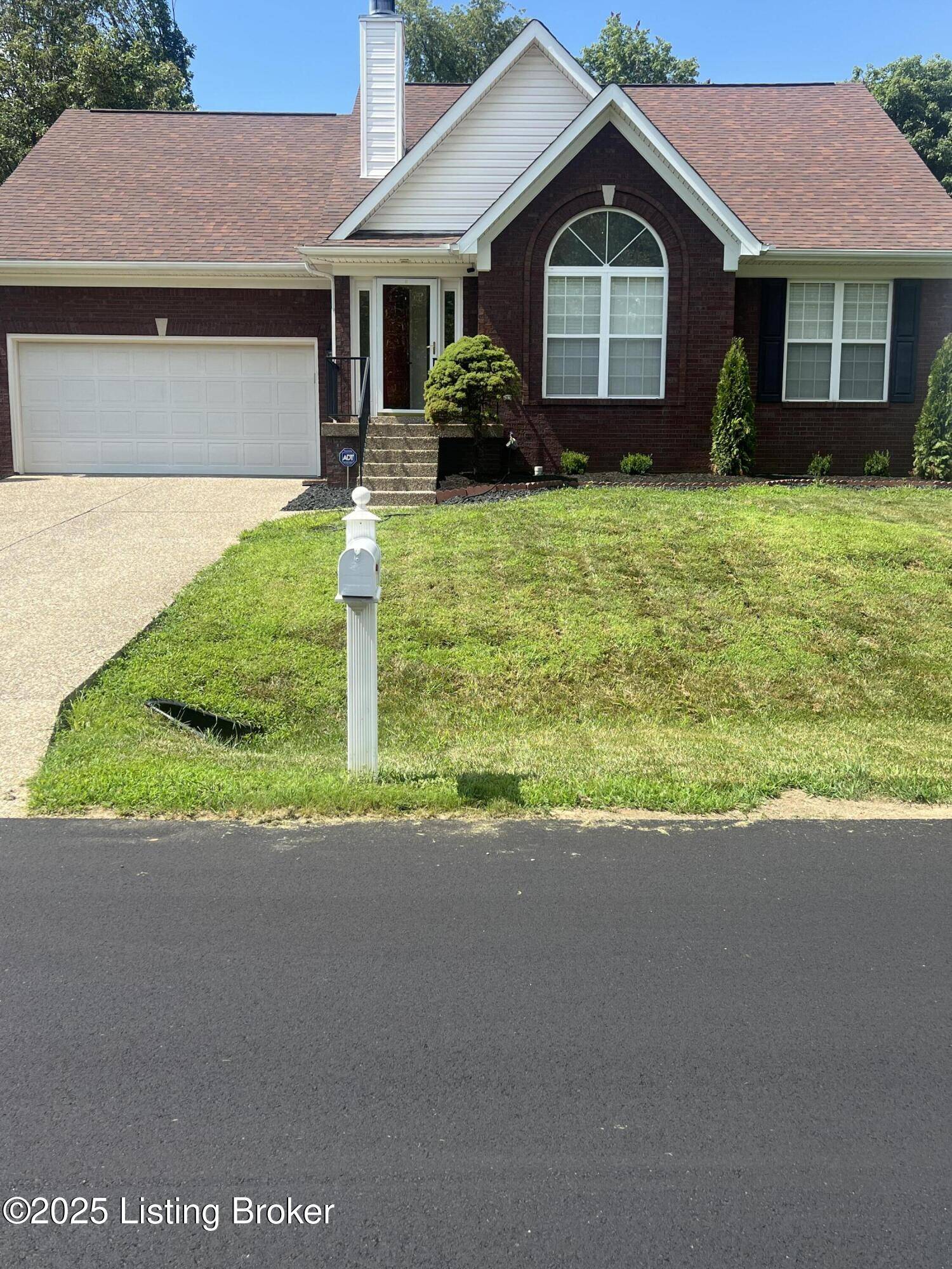9403 Alex Ct, Louisville, KY 40299