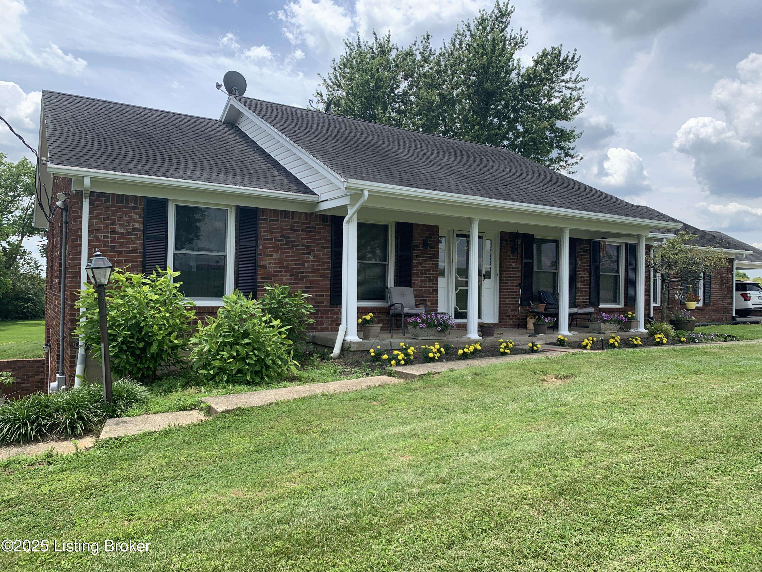 2395 Giltner Rd, Smithfield, KY 40068