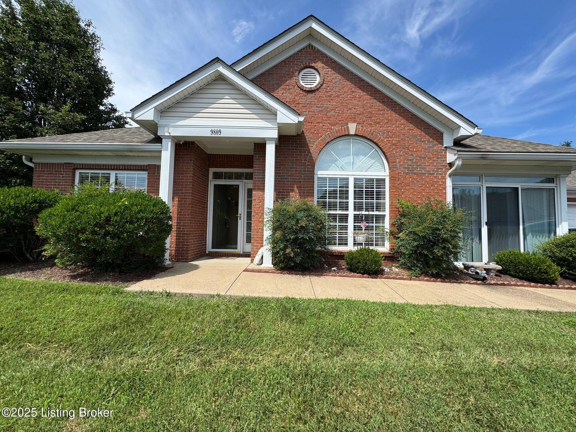 9809 McNeely Lake Dr, Louisville, KY 40229