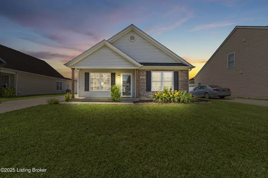 5903 Bannon Crossings Dr, Louisville, KY 40228