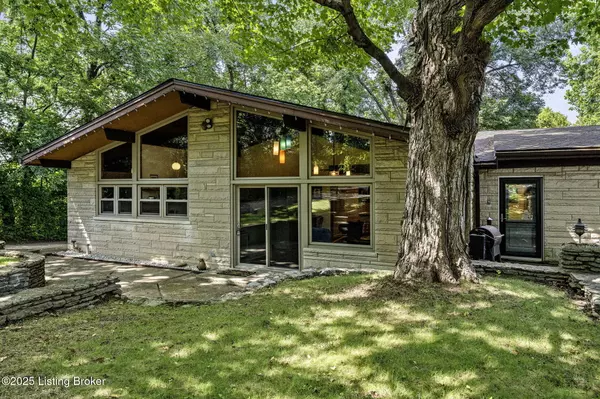Louisville, KY 40228,6804 Old Briscoe Ln