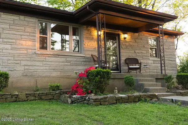 Louisville, KY 40228,6804 Old Briscoe Ln