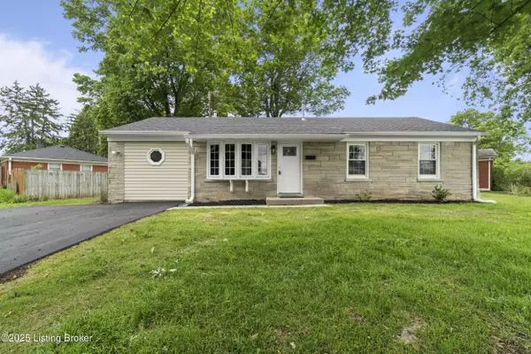 1308 Whirlaway Dr, Louisville, KY 40242