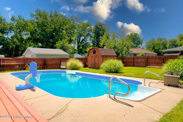 Louisville, KY 40299,9602 Willowwood WAY