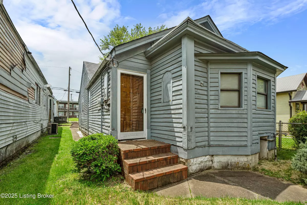 Louisville, KY 40210,1738 W Gaulbert Ave