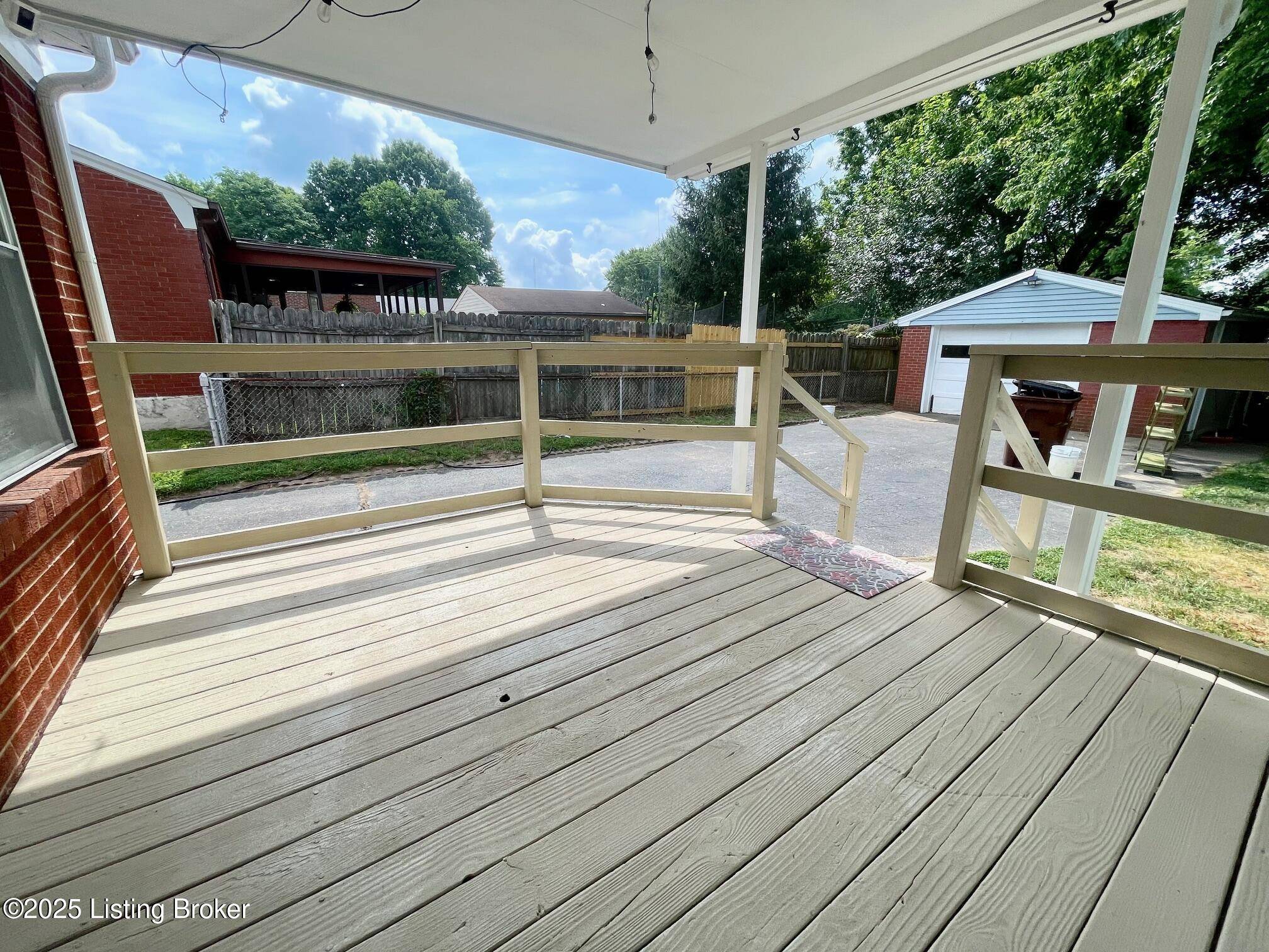 Louisville, KY 40272,4800 Libby Ln