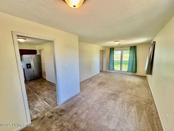 Mackville, KY 40040,4596 HWY 433