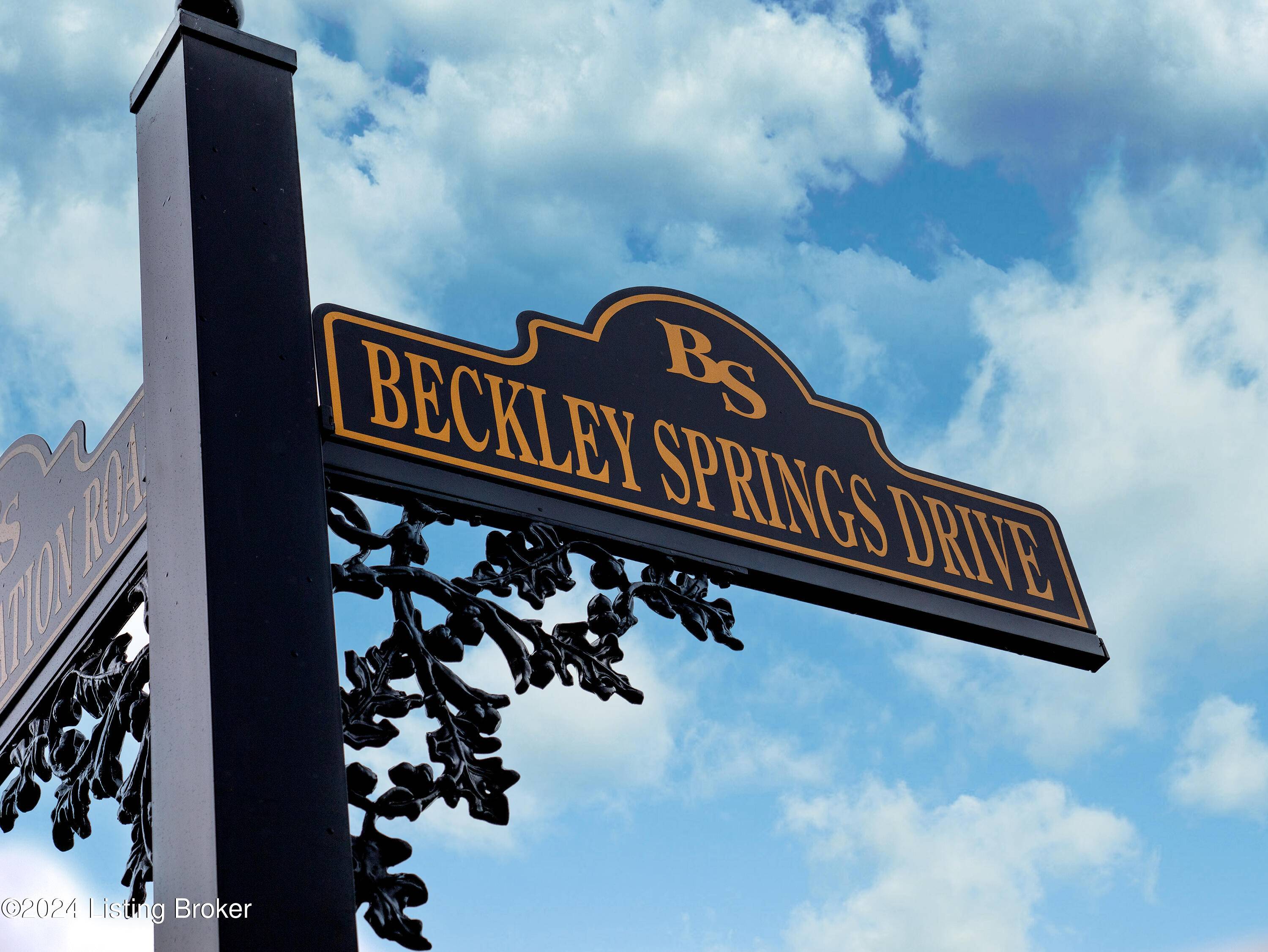 Louisville, KY 40245,15111 Beckley  Springs Dr