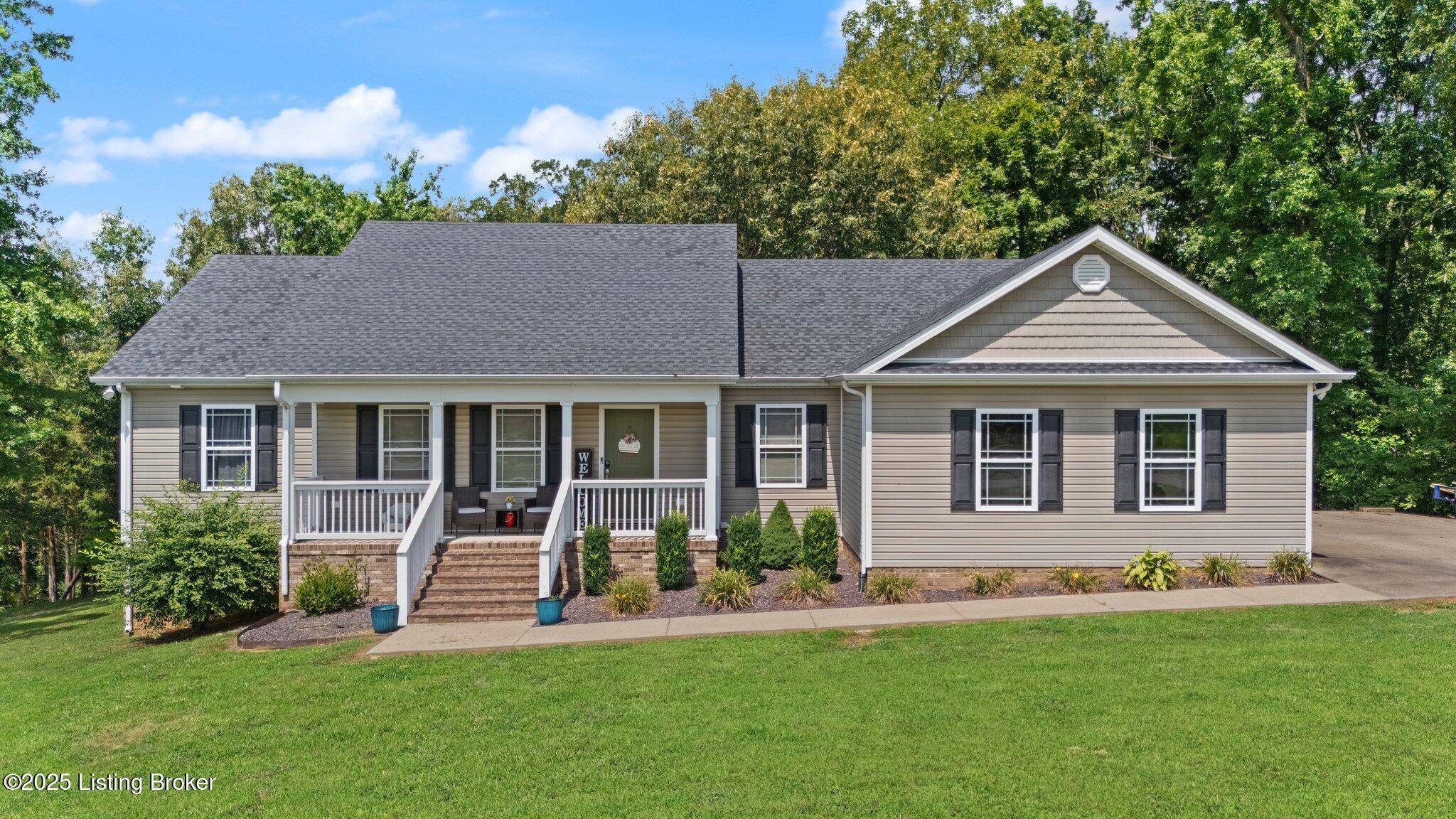 215 River Birch LOOP, Smiths Grove, KY 42171