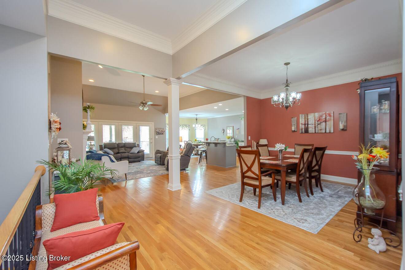 Louisville, KY 40245,3217 Ridge Brook Cir