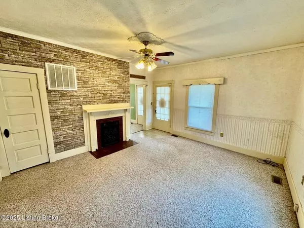 Mackville, KY 40040,10590 Main St