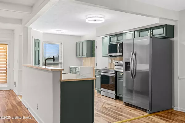Louisville, KY 40228,7501 Stayman WAY