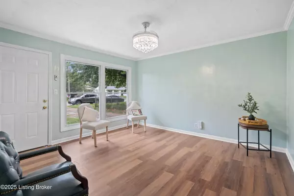 Louisville, KY 40213,5006 Yew Ln