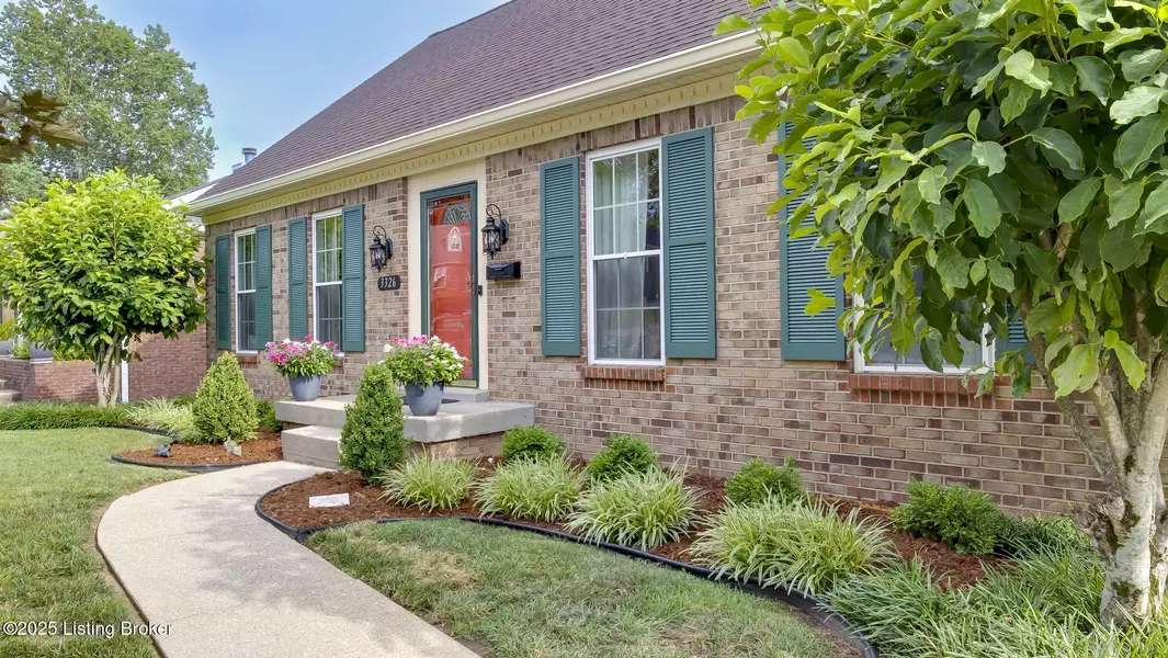 3326 Breaux Dr, Louisville, KY 40220