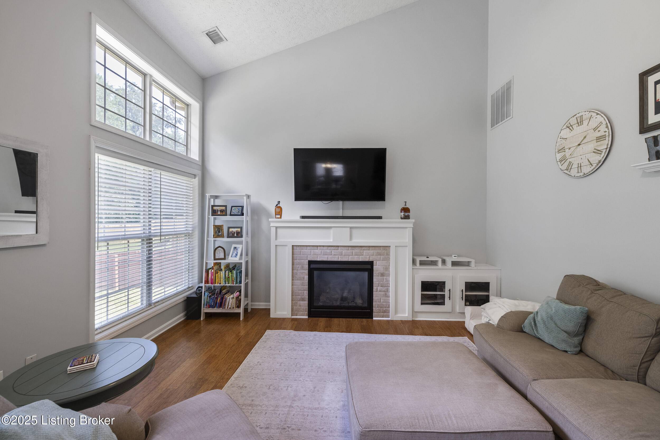 Prospect, KY 40059,5840 Waveland Cir
