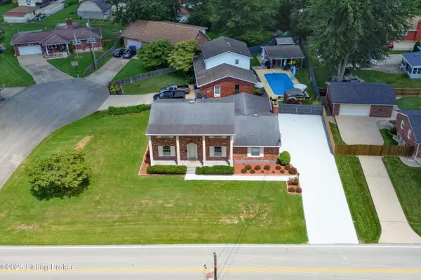 Louisville, KY 40219,4809 Famous WAY