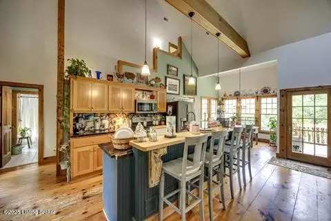 Bedford, KY 40006,957 Smith Ln