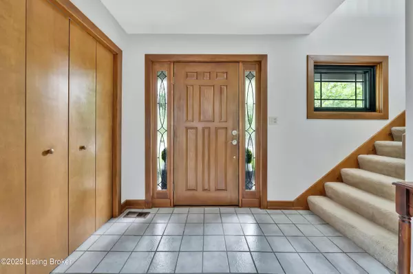 Louisville, KY 40242,2607 Ballantrae Cir