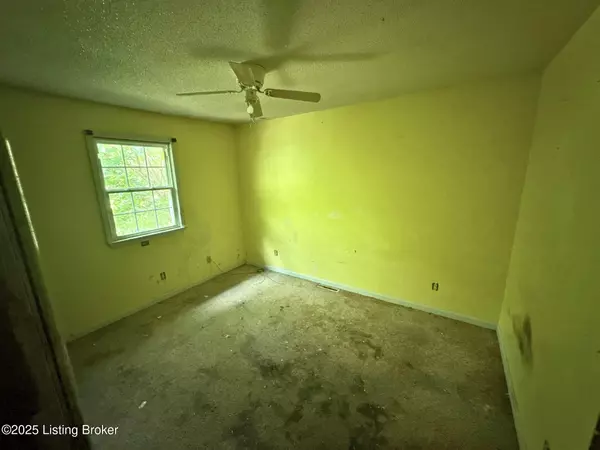 Elizabethtown, KY 42701,3785 S Dixie Hwy