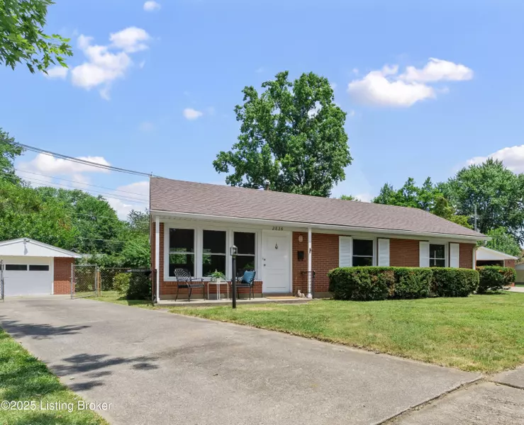 2828 Shannon Dr, Louisville, KY 40220