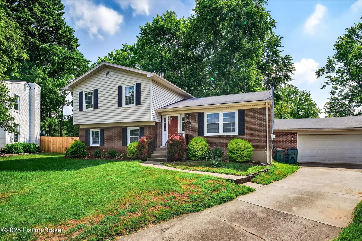 Jeffersontown, KY 40299,8807 Avondale Ct