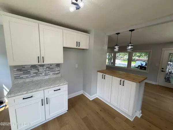 Louisville, KY 40214,428 W Southside Ct