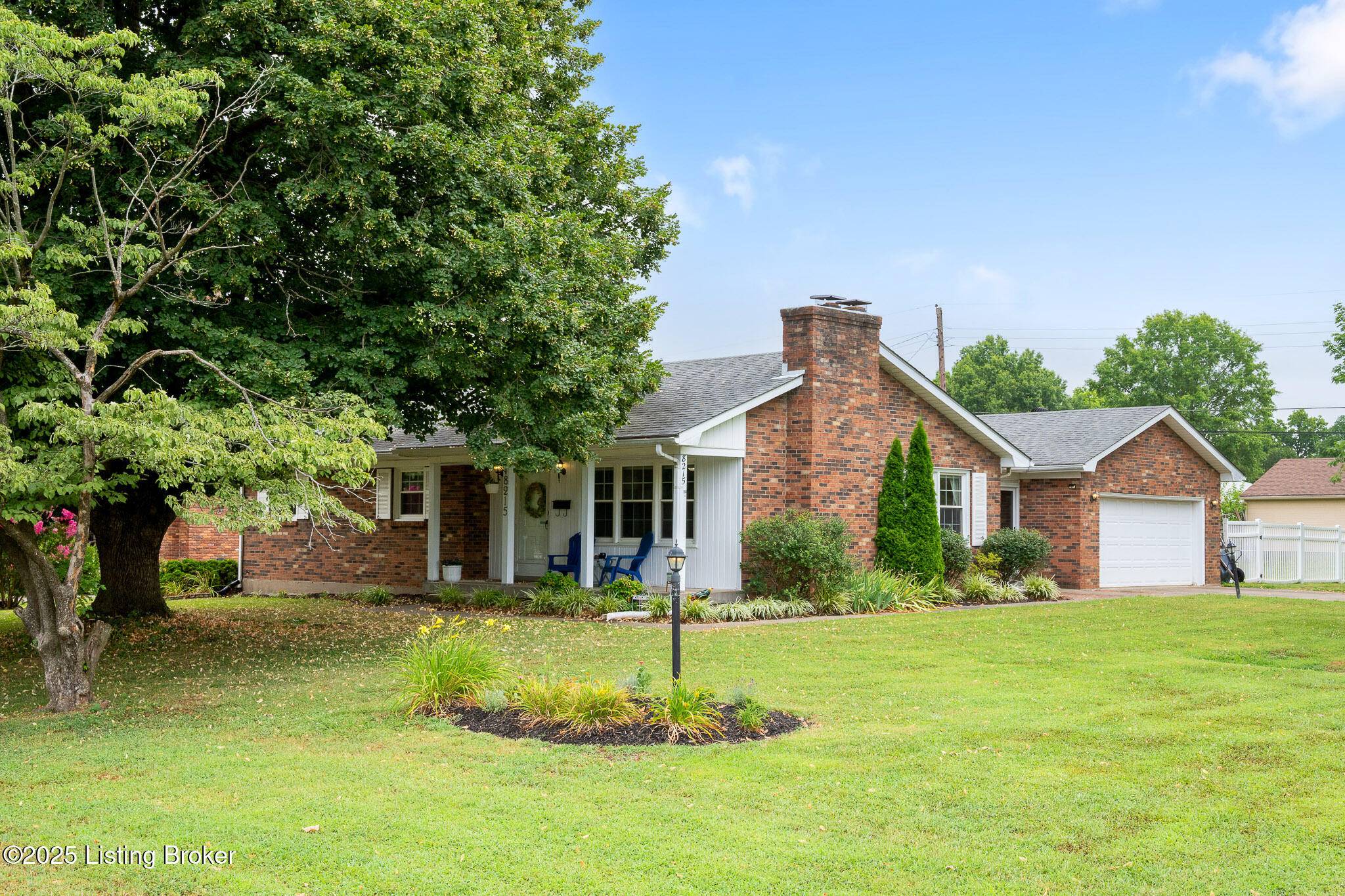 Louisville, KY 40219,8215 Siesta WAY