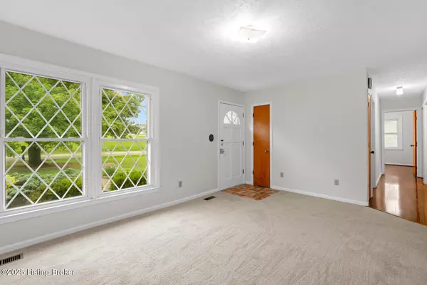Eminence, KY 40019,370 Hillspring Rd
