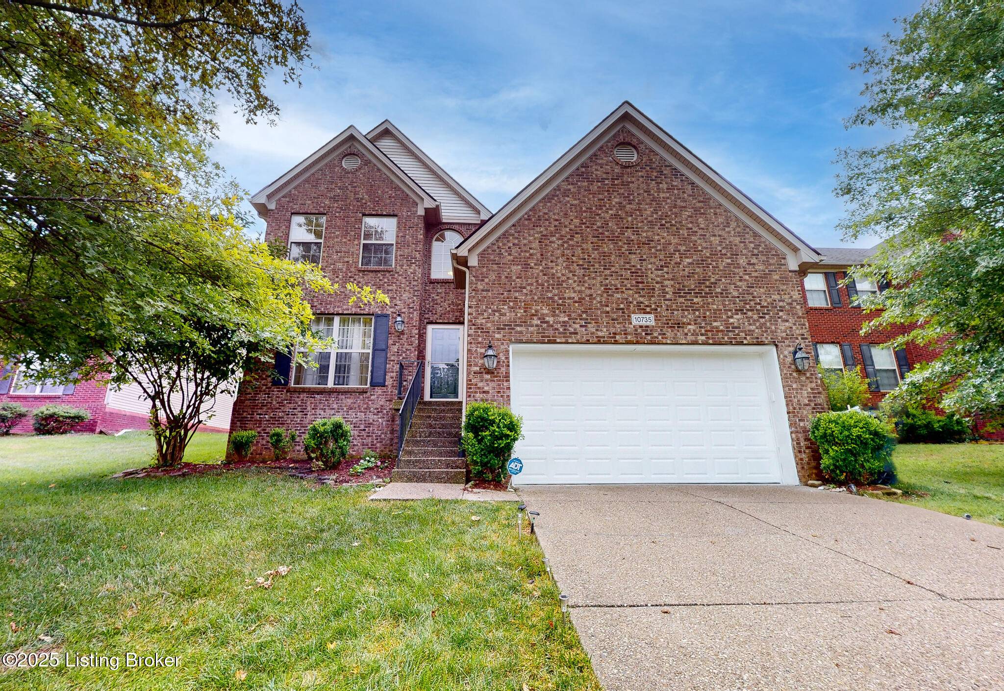 10735 Copper Ridge Dr, Louisville, KY 40241