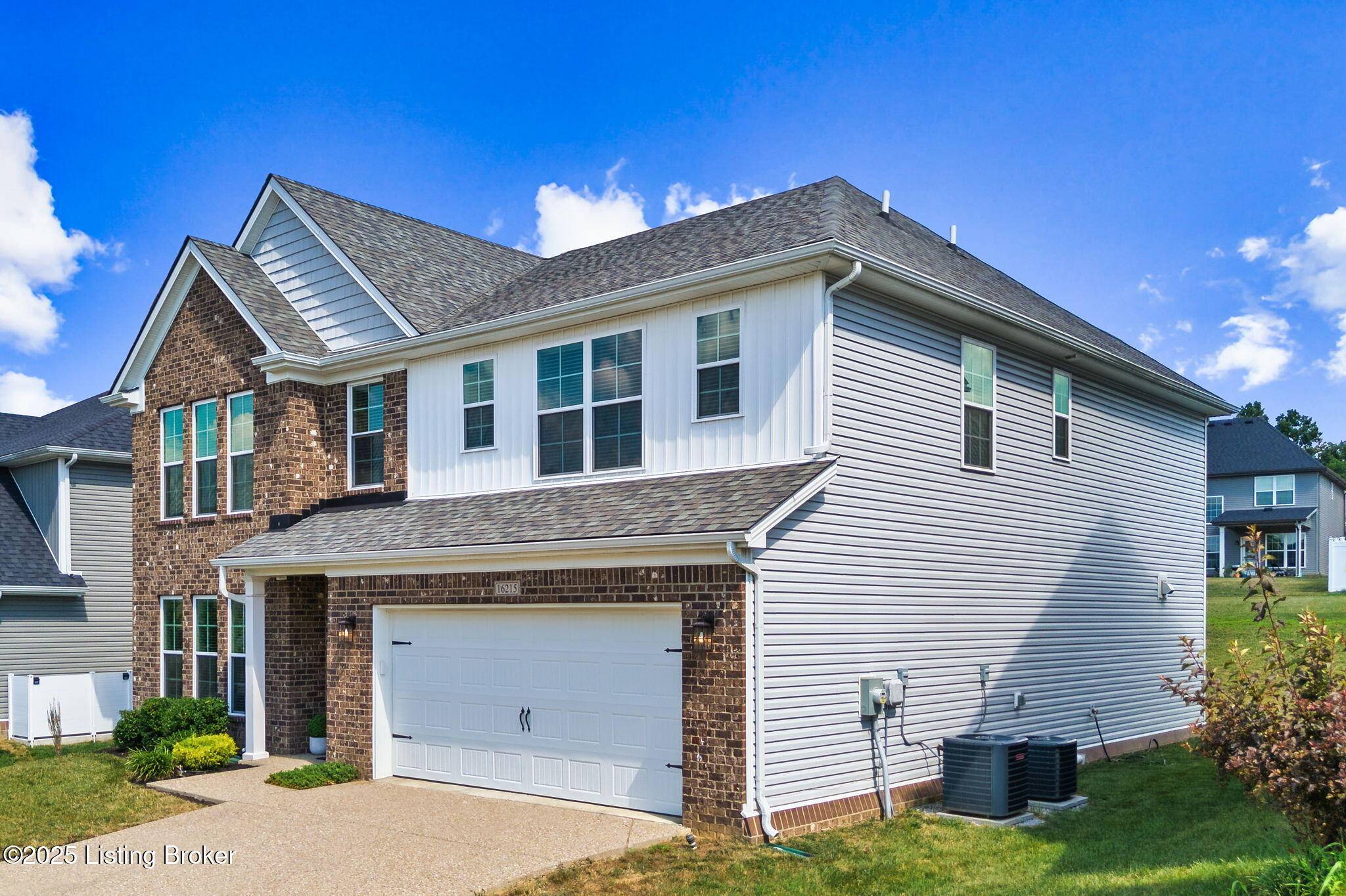 Louisville, KY 40245,16215 Spitfire Lake