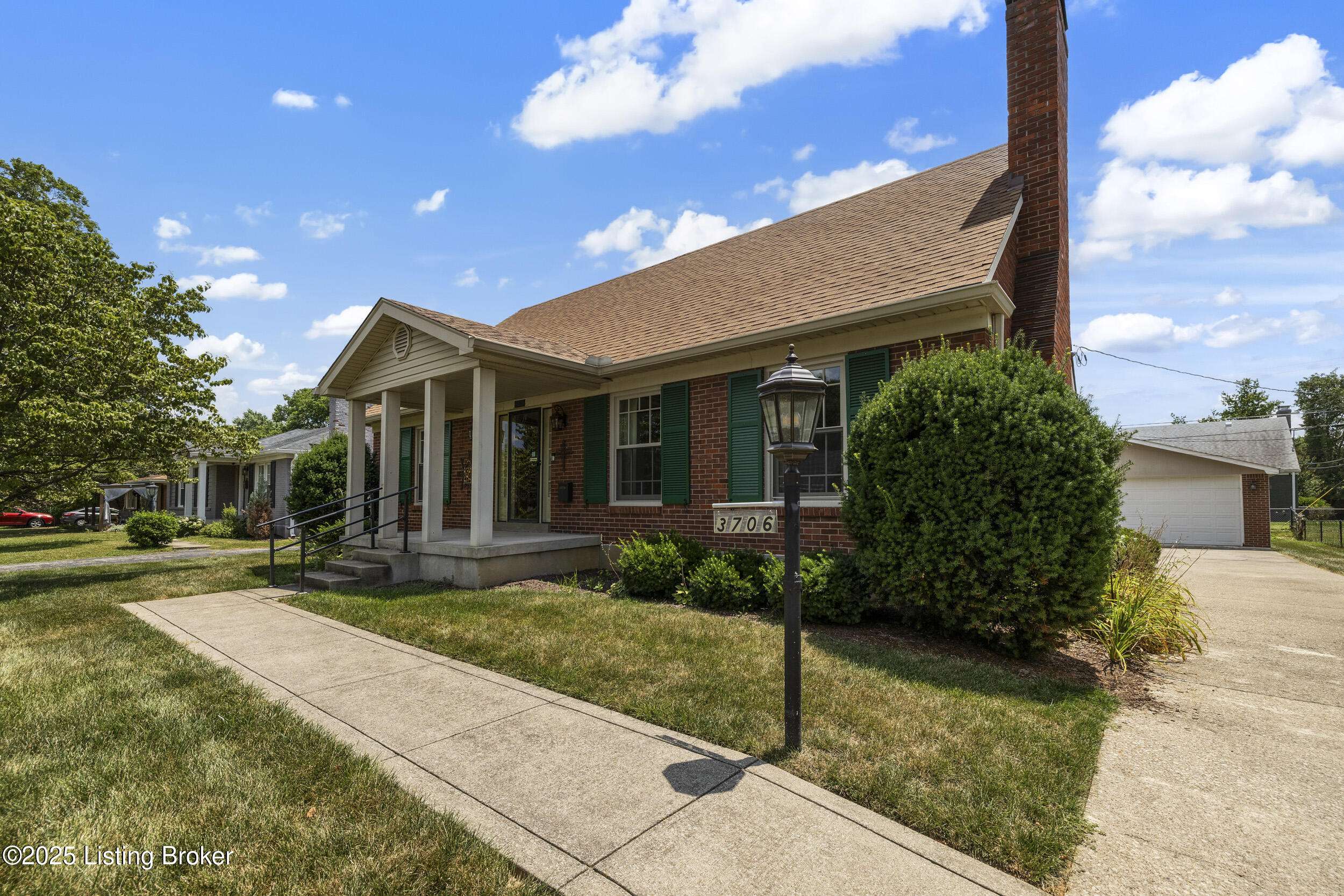 Louisville, KY 40207,3706 Hanover Rd