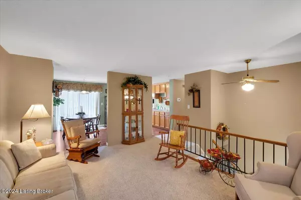 Louisville, KY 40229,11487 Skyline Dr