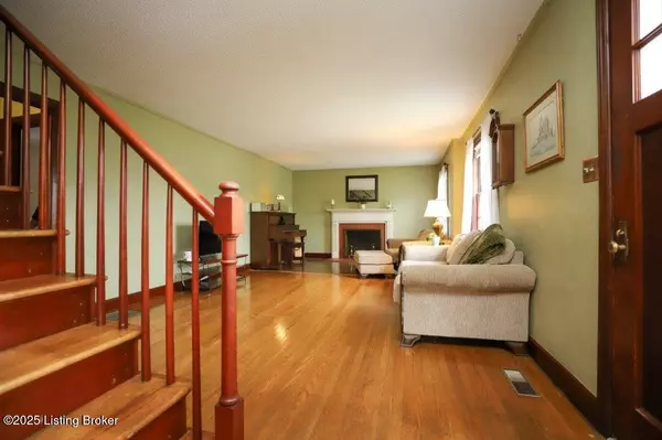 Elizabethtown, KY 42701,106 N Maple St