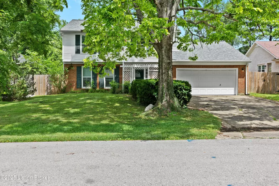 11715 Robinlynn Ln, Louisville, KY 40243