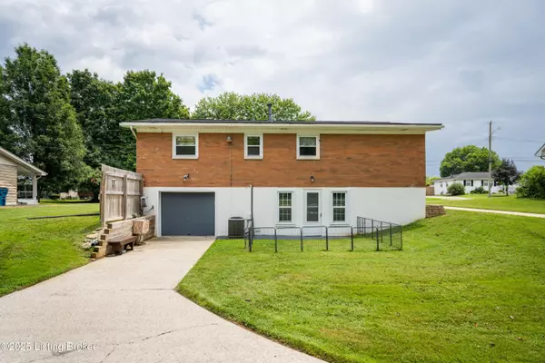 Louisville, KY 40258,9006 Aristides Dr