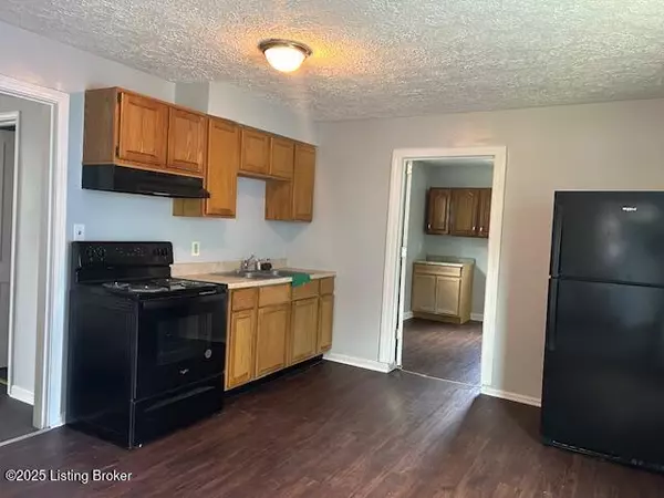 Louisville, KY 40215,1613 Clara Ave
