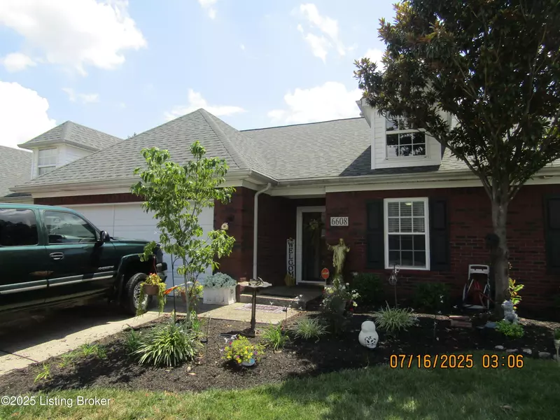 6608 Woods Mill Dr, Louisville, KY 40272