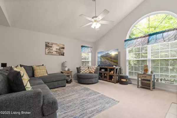 La Grange, KY 40031,1002 White Pine Pl