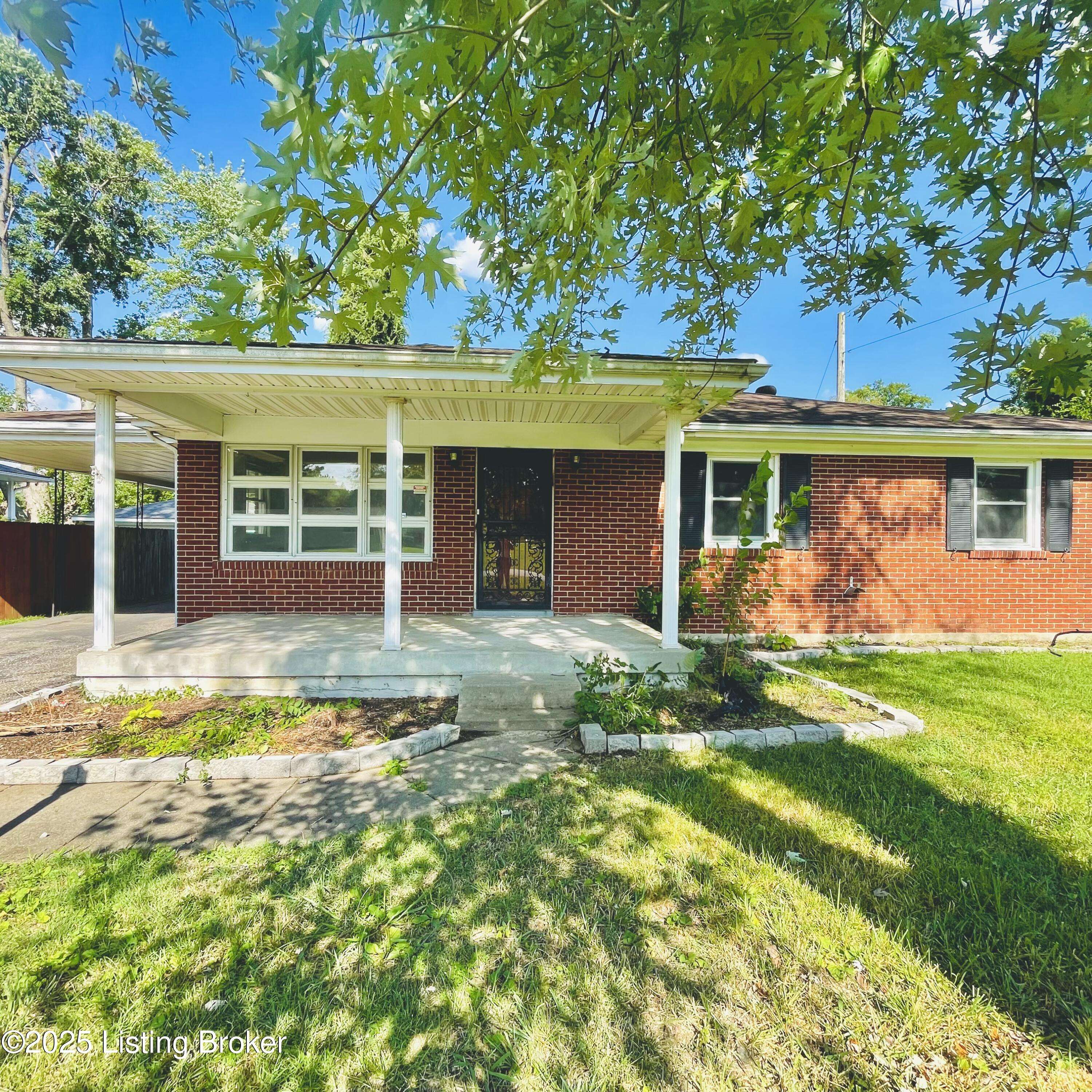 6907 Charmon Ave, Louisville, KY 40219