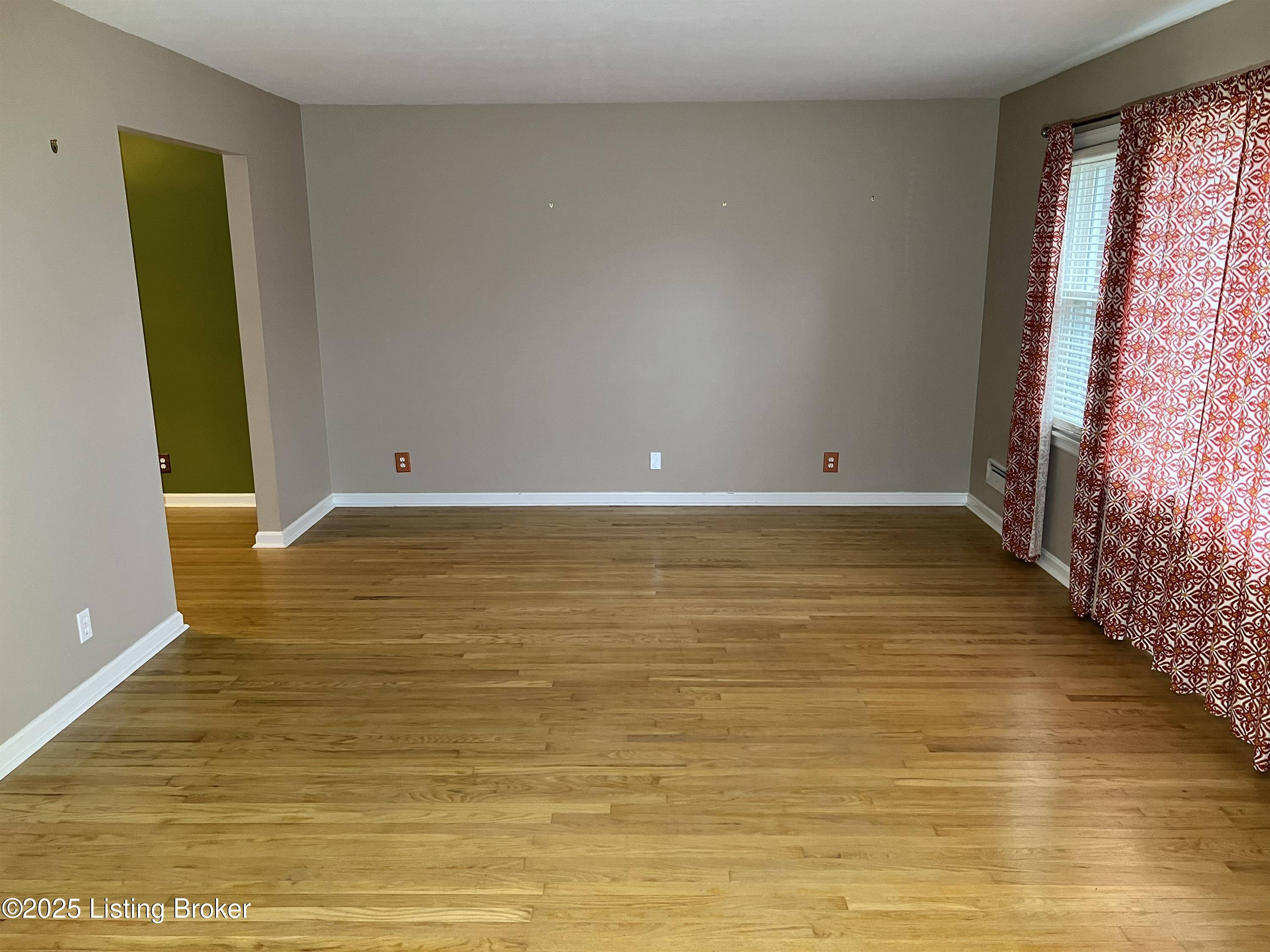 Louisville, KY 40242,9310 Habersham Dr