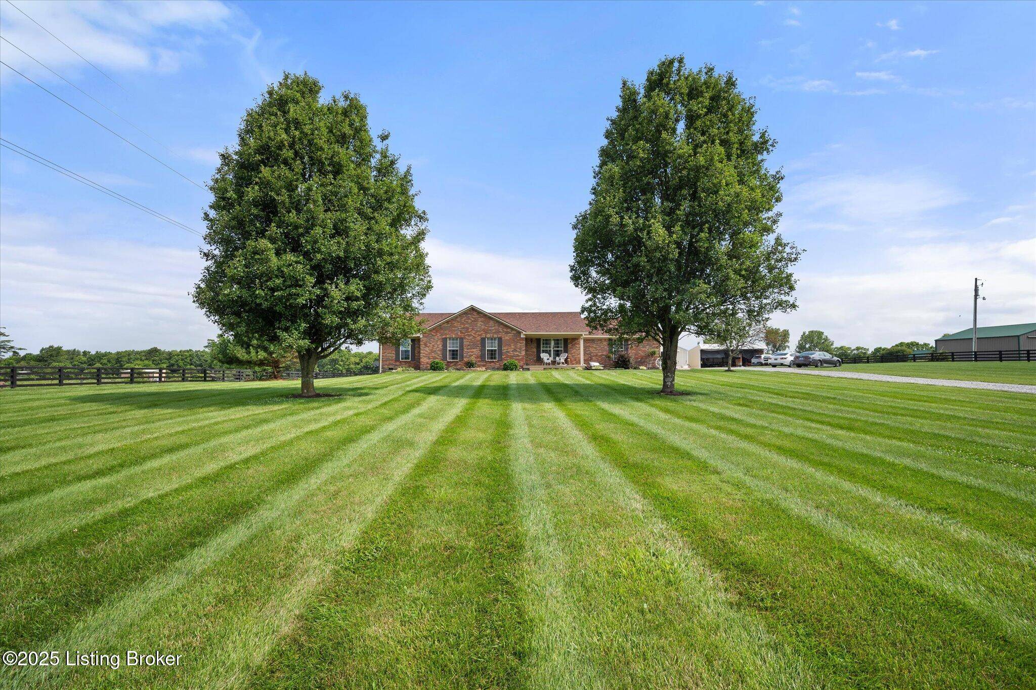 292 Banta Ln, Pleasureville, KY 40057
