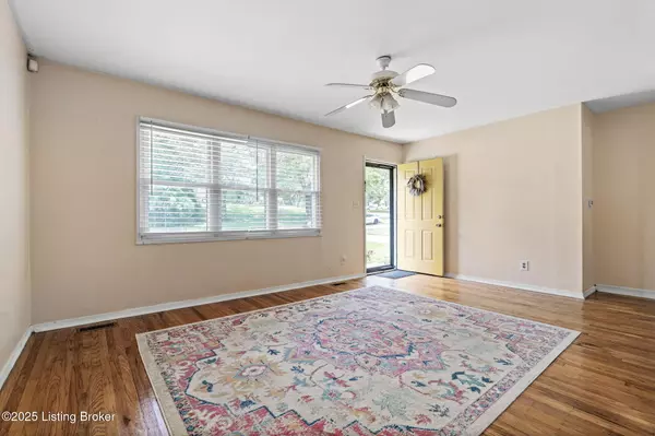 Louisville, KY 40299,3125 Lynnwood WAY