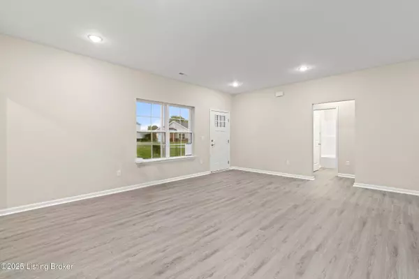 Louisville, KY 40216,3206 Maldon Ct